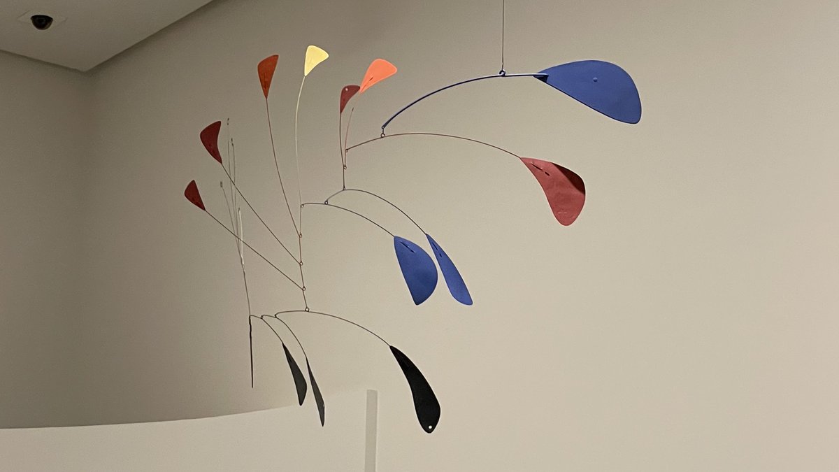 JFGuyot's tweet photo. Mobiles, stabiles, peintures et bijoux: #Calder en majesté jusqu’au 30 août @FondationLV 
#AFPselection https://t.co/pYWJ6F6WDM