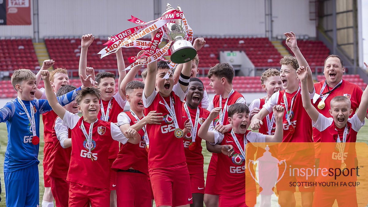 ScottishYouthFA's tweet image. A brilliant achievement! 🏆

Big well done to West End FC on becoming our 13s Cup Final winners 👏🎉

An outstanding effort built on resilience, energy and real togetherness throughout

#SYFAinspireCup #inspired @inspiresport @CollargeImages
@west_endfc