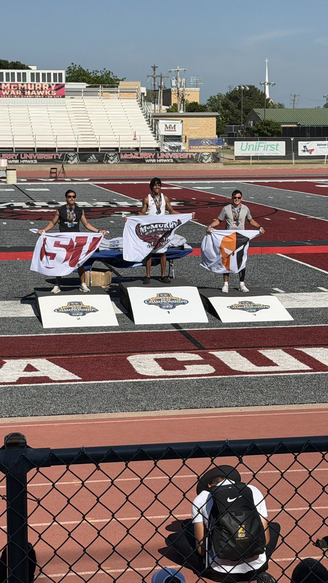 RussHeidiSLC's tweet image. Big Day for Junior WR @WestinBruce_11 at the @SCAC_Sports Track and Field Championships!!
1st Place - 100m - 10.45
3rd Place - 200m - 21.25
@HendrixFootball #Speed