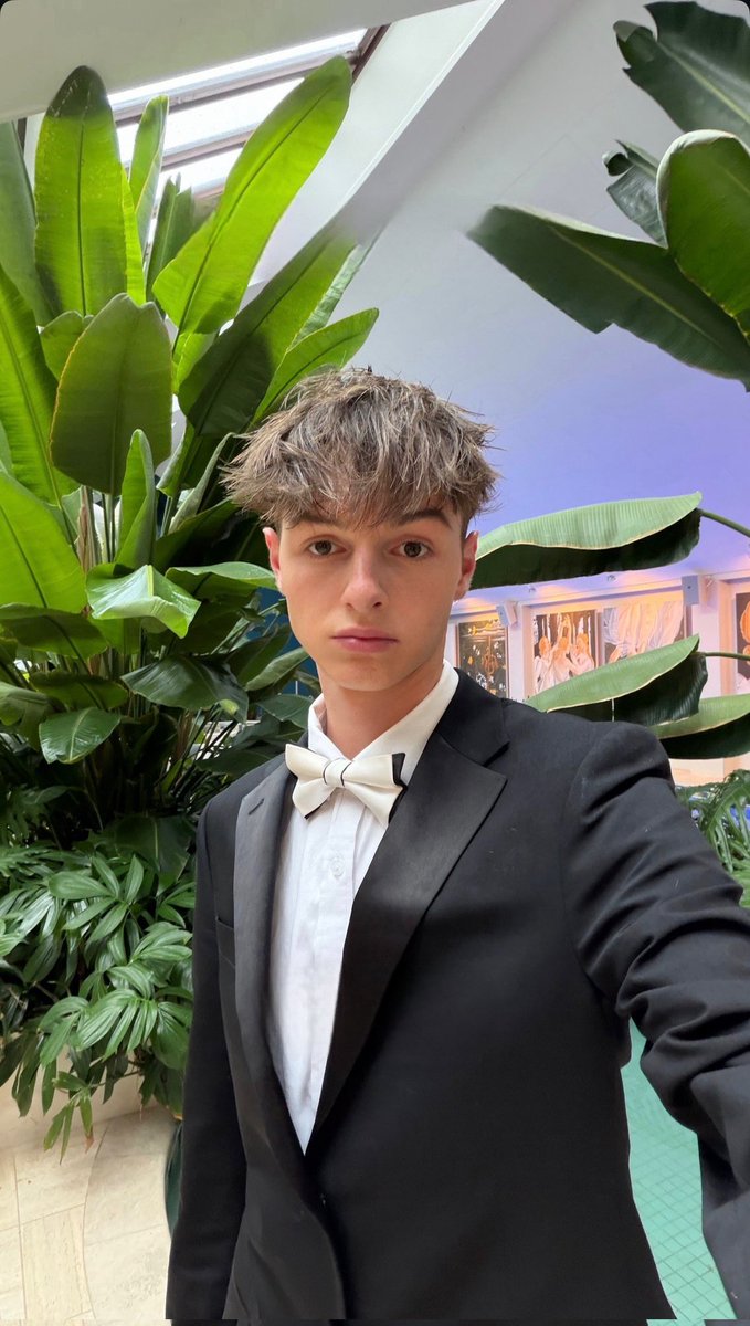 TwinkleEli's tweet photo. Look good https://t.co/eqoPC7Z6fV