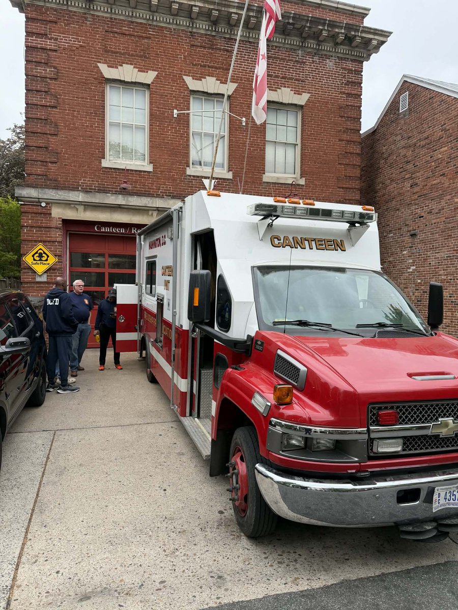 FFADC's tweet photo. FFA Members met today at DCFD 5 Engine where our canteen unit is housed and held in-service training led by our COFO Shawn Plummer. Photos by FFA Member Steve Bobys &amp; DC Fire &amp; EMS. https://t.co/t22XxhvVGq