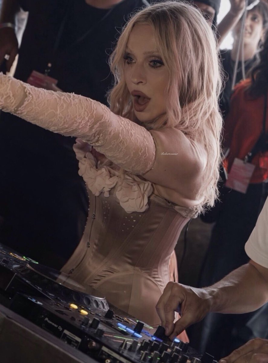 El hecho de que la foto de la izquierda fue hace 8 años y la de la derecha fue ayer