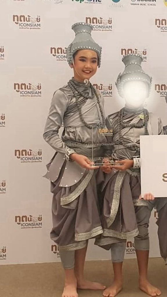 한한츄 tweet media