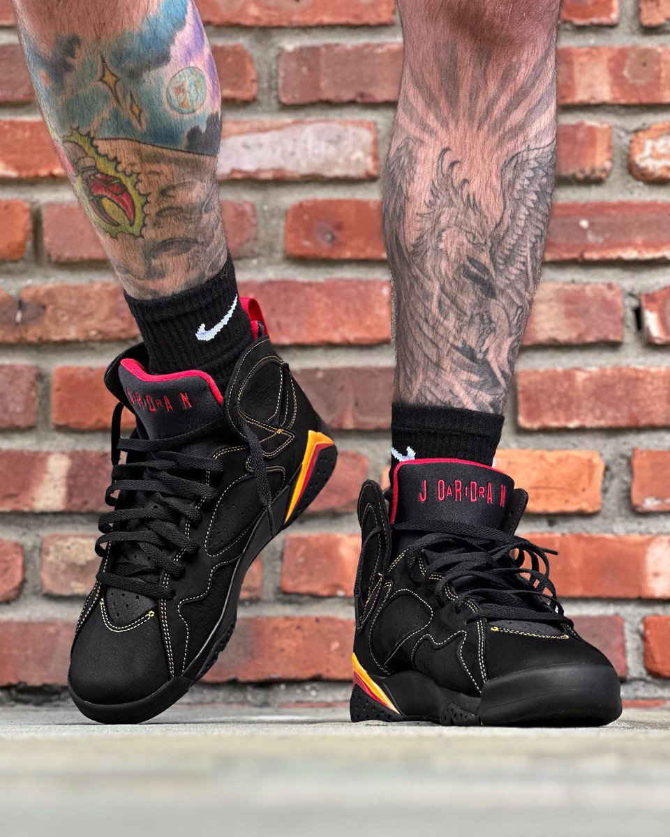 INSANE SNEAKER™ tweet media