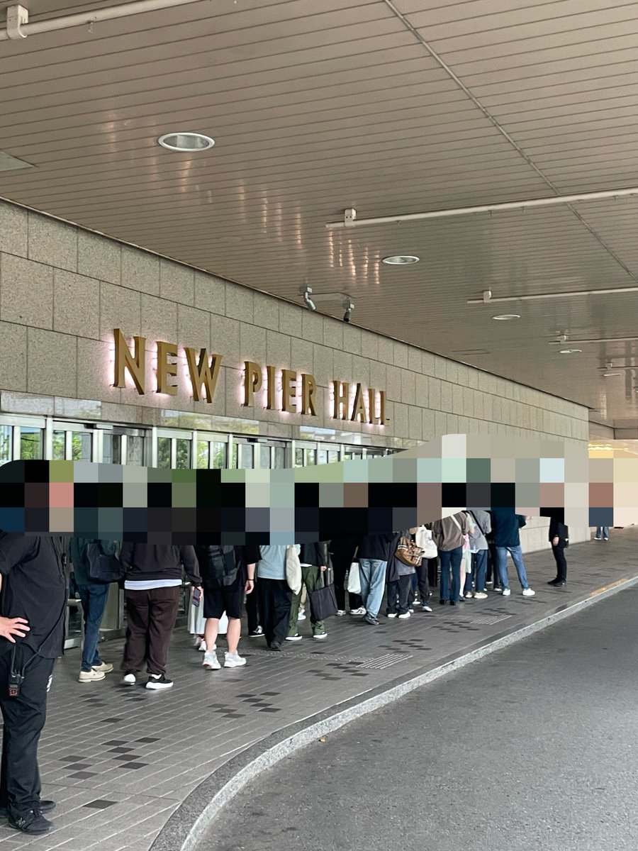 lasbo_dragon's tweet photo. 最推しである久保ユリカさんのアーティスト活動ラストライブ見届けてきました。
μ'sが終わってソロデビューしてからの10年間。
本当にお疲れ様でした。
まさか最後に最前で見れるなんて思わなくてびっくり
トークショーは胃痛ラジオ思い出してエモい気持ちになりました。

 #deardeer https://t.co/nsSE2V6YjT