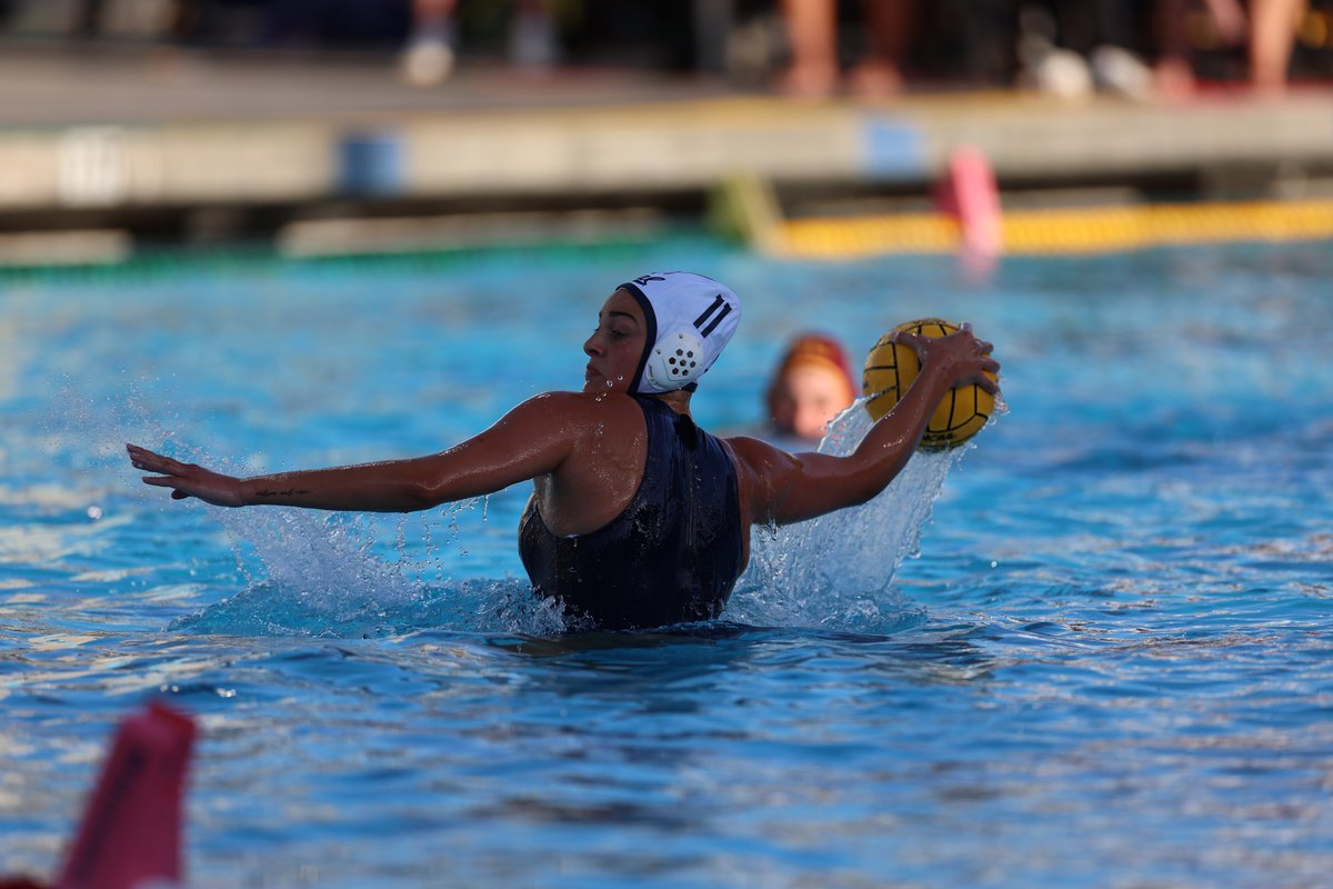CalWWPolo's tweet photo. Despi opens Ca's account with a 5-meter strike for the Bears!

NCAA CHAMPIONSHIP
END P1: Cal 2, USC 3

📺: ESPNU | https://t.co/BvW5mMXJVx

#GoBears 🐻 https://t.co/d7Afk3AqPw