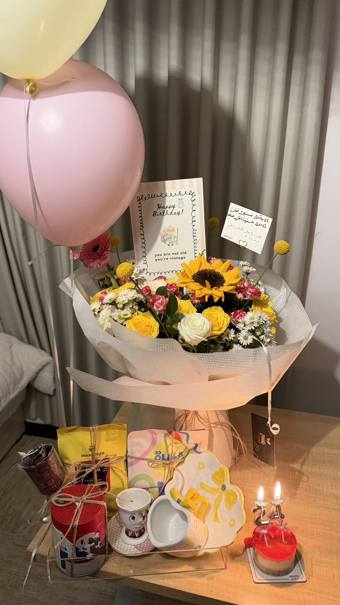 _asnly's tweet photo. officially 24 btw 🥳 https://t.co/KlCO9EoSRR
