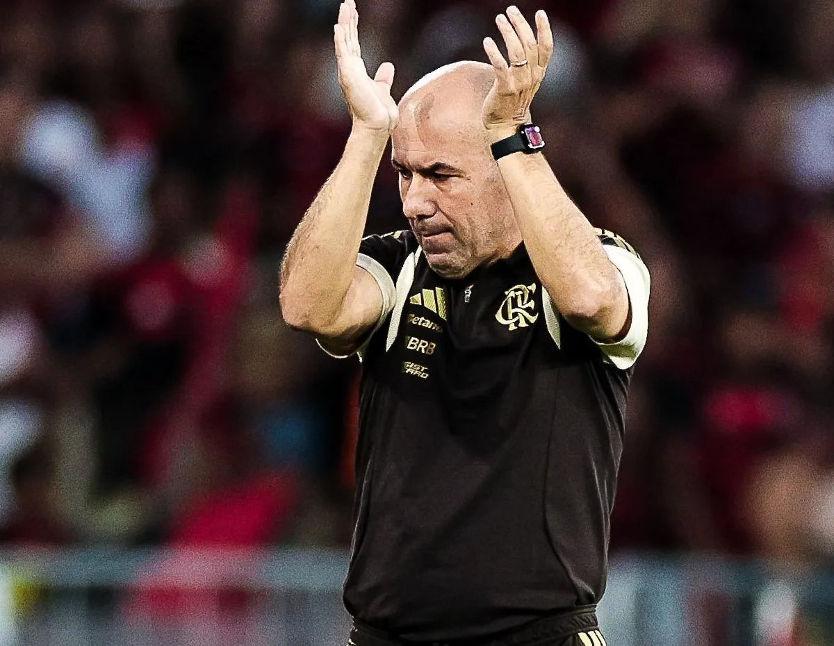 obstatico's tweet photo. Avisei que os times do Leonardo Jardim tem seus princípios e seu "ADN", como falam em Portugal.
Camaleônico, punitivo, vertical e contundente, o Flamengo do Português não leva muito para chegar à baliza adversária e tem feito muitos gols e conta com uma defesa sólida até aqui.
