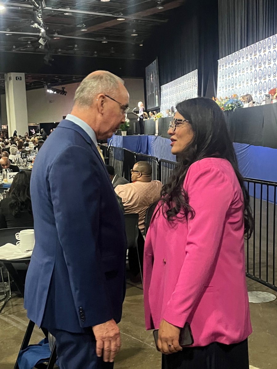 violetikon's tweet photo. Rep. Rashida Tlaib and UAW President Shawn Fain at the NAACP Detroit Branch Fight for Freedom Fund Dinner https://t.co/lyew5nwzTS