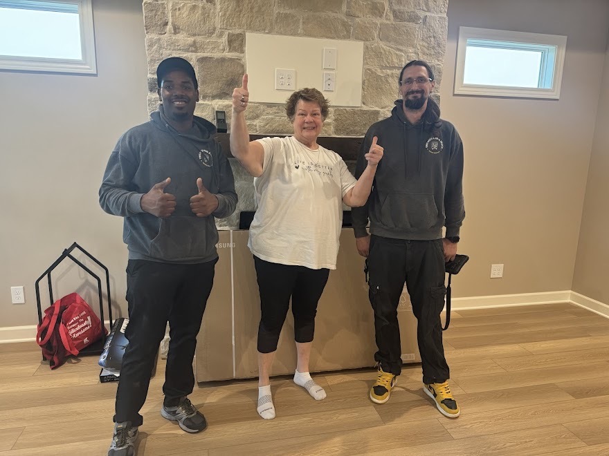 TwoMenDesMoines's tweet image. If grandma is happy, we're happy☺️🚛💛
Call us to schedule your move: 515-236-5526
-
-
-
#desmoines #iowa #movingday #movingcompany #moverswhocare