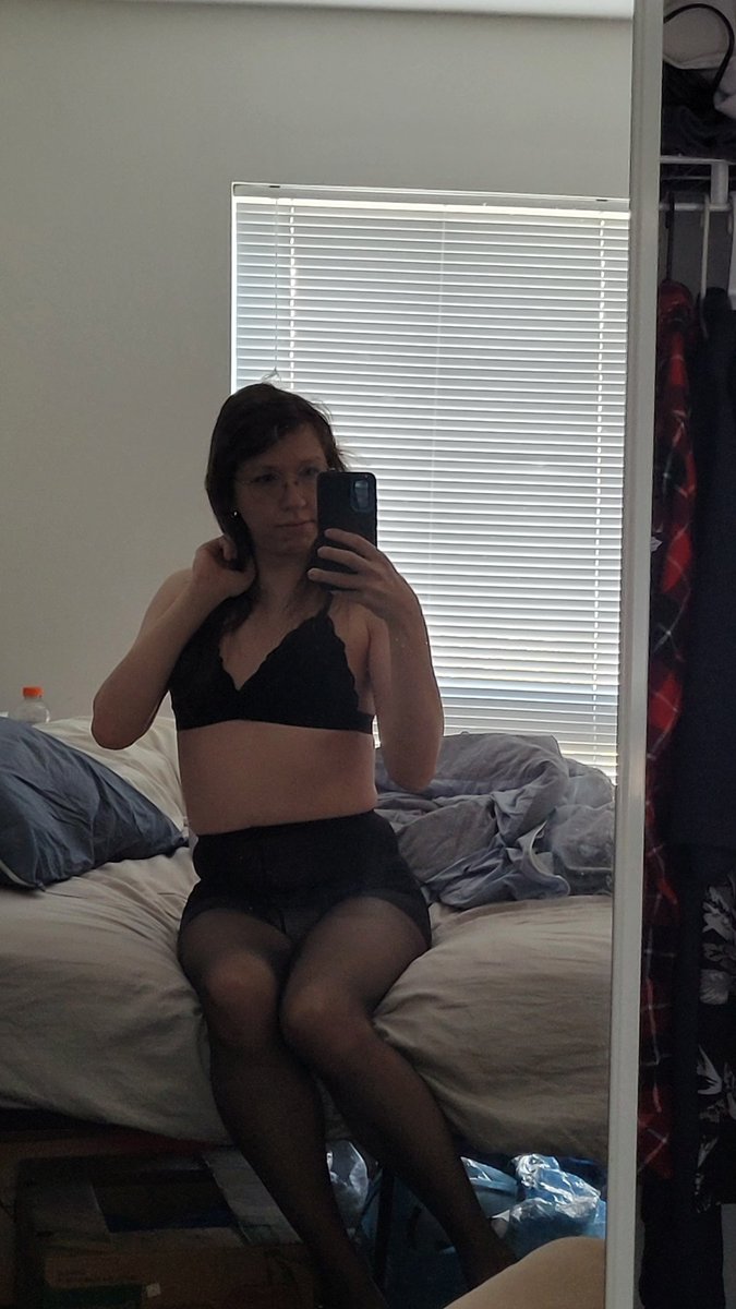 Cutesy Cat 🇨🇦🔞 tweet media