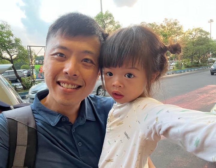 HarryAngusSmith's tweet photo. My only sweet daughter 🤭🤗 https://t.co/cefqUC0nWu