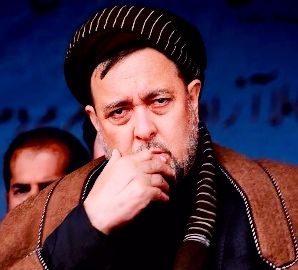 HassanHessam2's tweet photo. عبدالخالقِ دوران!
آری، محقق یک هزارستانی‌ست!

شیرمردی از قلب هزارستان لب به سخن گشود؛
خیانت و تاریخِ دروغینِ پنج‌هزارسالهٔ اوغان را به خاک سیاه نشاند.
مردی از تبار عبدالخالق هزاره. https://t.co/0YlbaBchp8