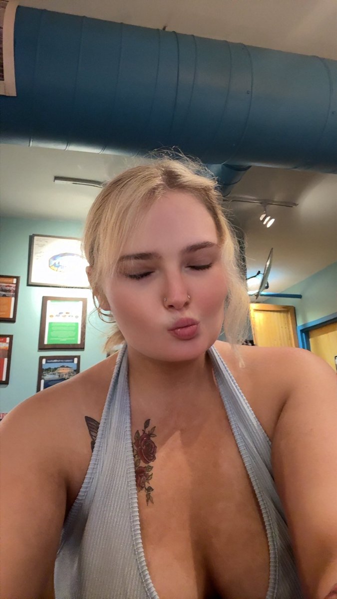 elliegeary_'s tweet photo. florida has been good to me so far https://t.co/acqSLPCn7d