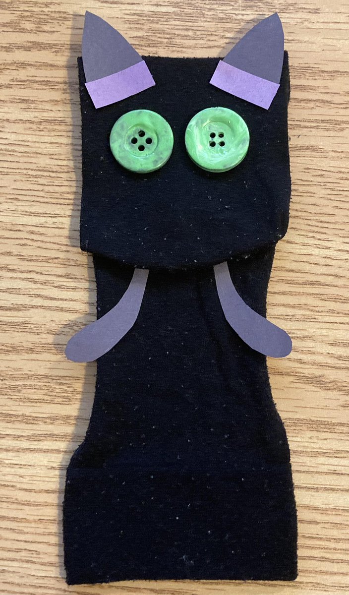 MaNoNLOVEStoys6's tweet photo. hey guys!!!!!1!!! I found this in Adrien’s room😇😇😇 look how cute thi kitty issss🐈‍⬛🐈‍⬛🐈‍⬛🐈‍⬛🐈‍⬛🐈‍⬛😻😻😻😻 https://t.co/fGNUZj4zmR