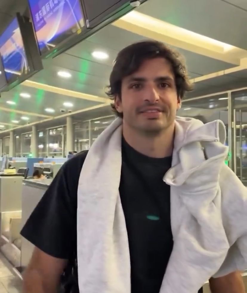 carlos sainz archive tweet media