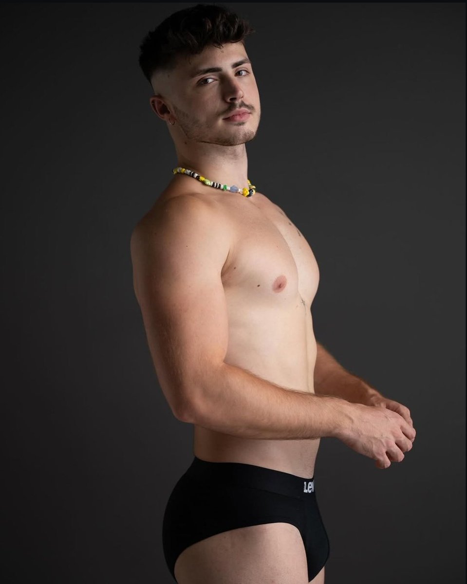 OSWALSANTANA's tweet image. Ivan Songel
#ManOfTheWorld #Spain