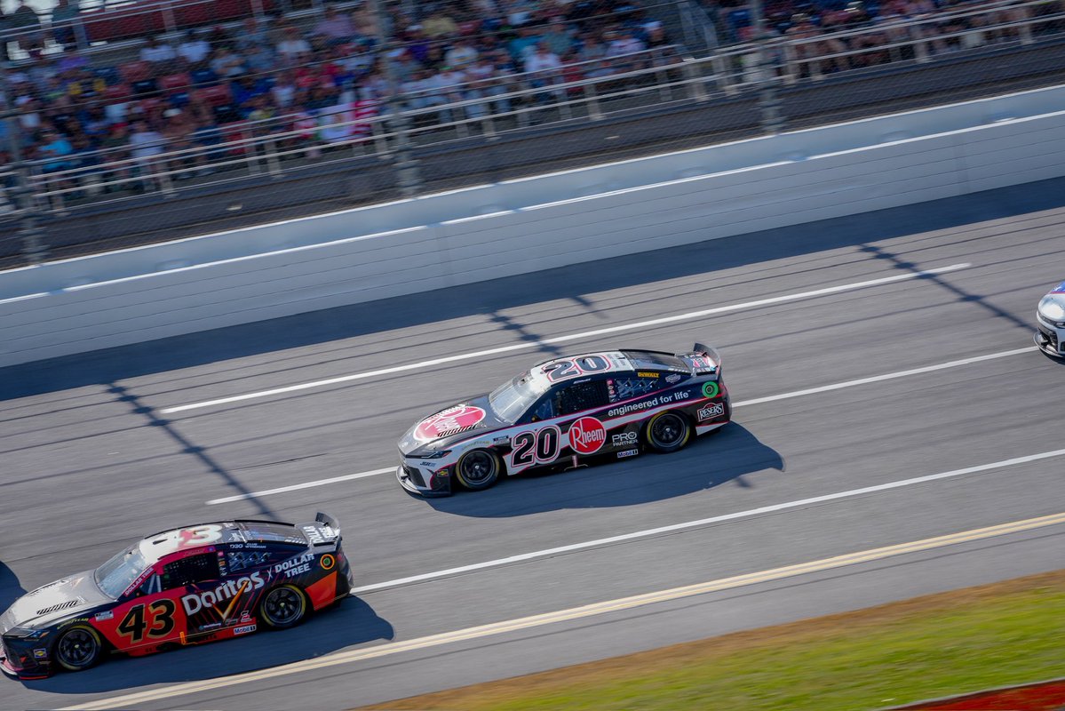 Joe Gibbs Racing tweet media