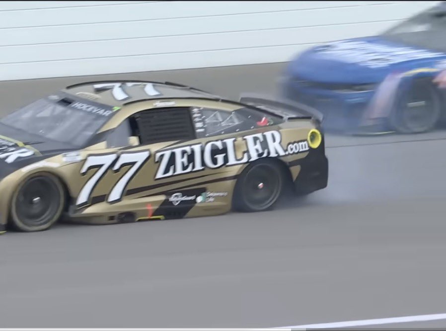 Ethan 🖤❤️ tweet media