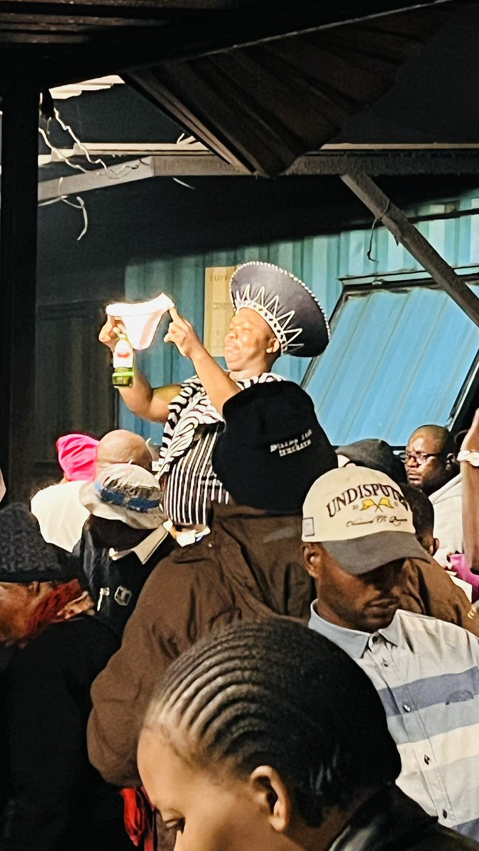 AphaneNilo's tweet image. #Joburg izoku mangaza