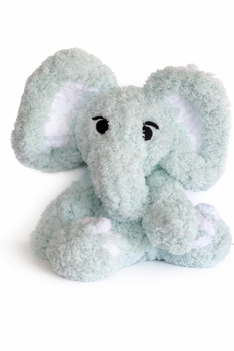 OurPlaceToNest2's tweet image. Cuddle moments just got even sweeter! 🐘 Our hand-knit Mini Pale Blue Elephant Snuggler is the perfect pick for baby showers, toddlers, and a little extra comfort. Start making memories: nuel.ink/Ow9yUm #collector #elephant #babyshowergift #babyshower #gifts