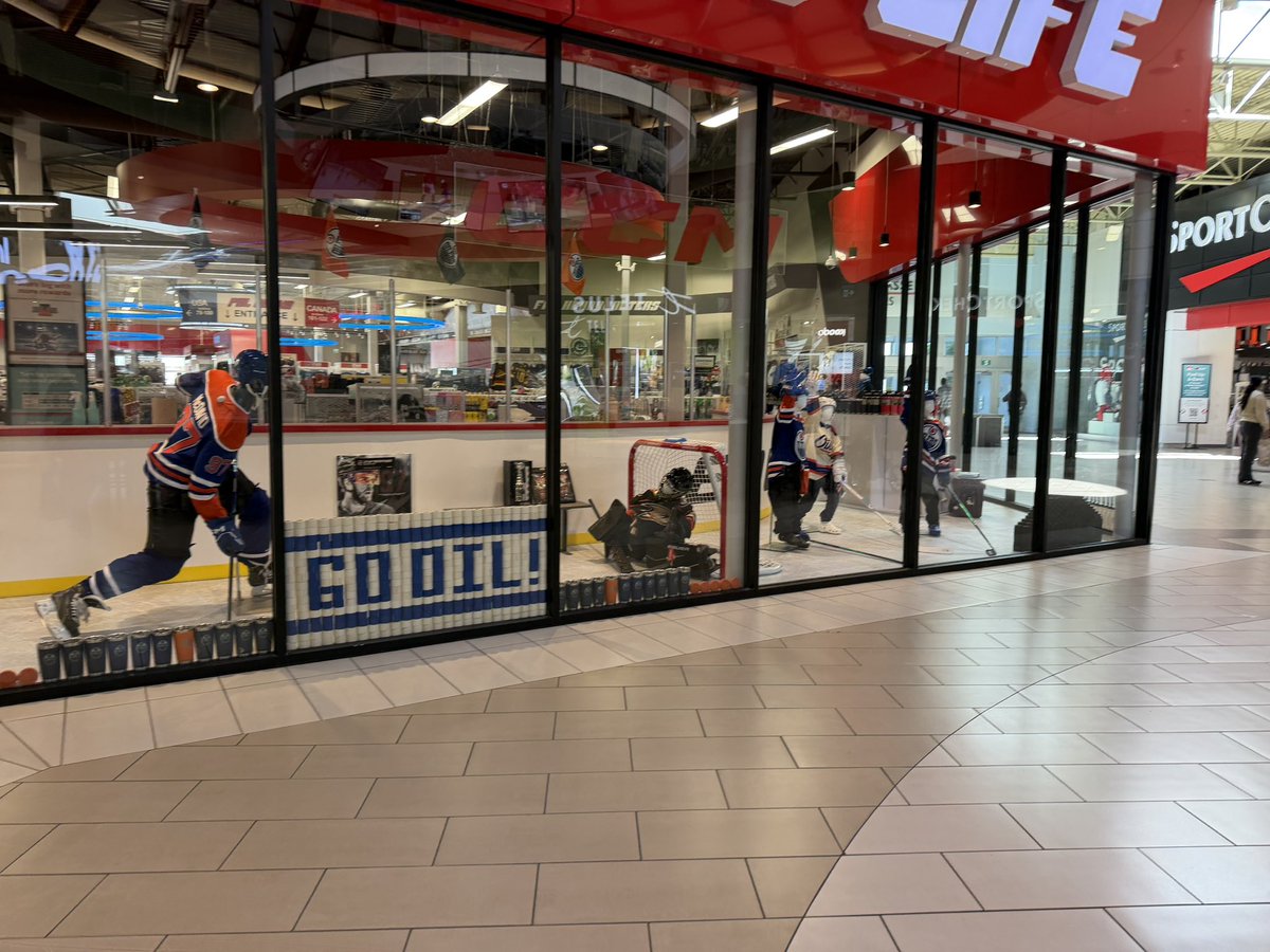 TNorrisBC's tweet image. Okay, seriously @ProHockeyLife_ &amp;amp; @TsawwassenMills. What is this nonsense? Why is this in Vancouver? #yvr #Vancouver #Canucks