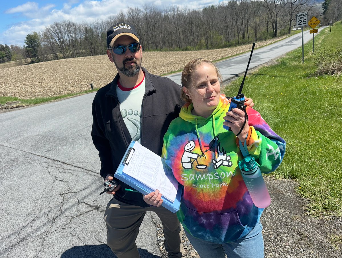 TheSeneca7's tweet photo. Signal strong keeps the race on. If you keep your eye out this weekend you’ll volunteers from Skenoh Island Amateur Radio Club, Monroe County’s amateur radio club, and Drumlins Radio Club, as well. They keep us in communication throughout the course, and we appreciate them! https://t.co/6UvxrftWbo