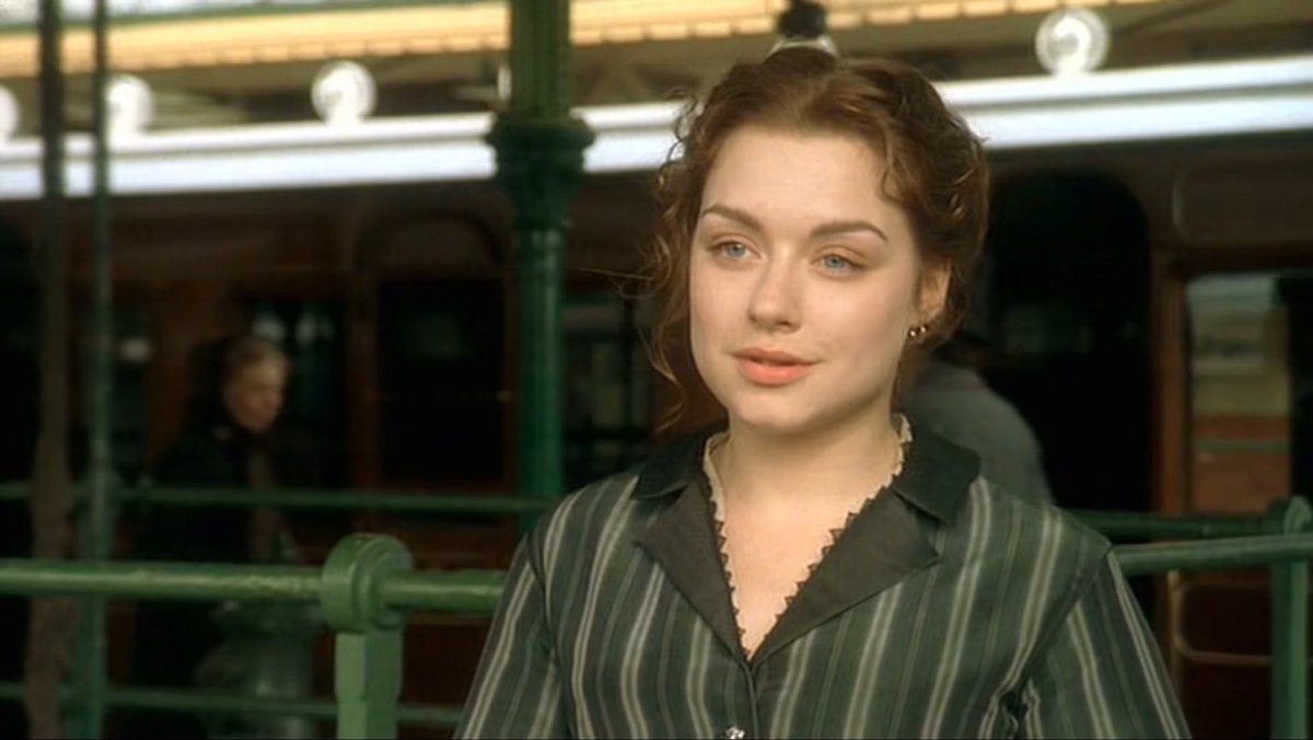 angela 🪶 tweet media