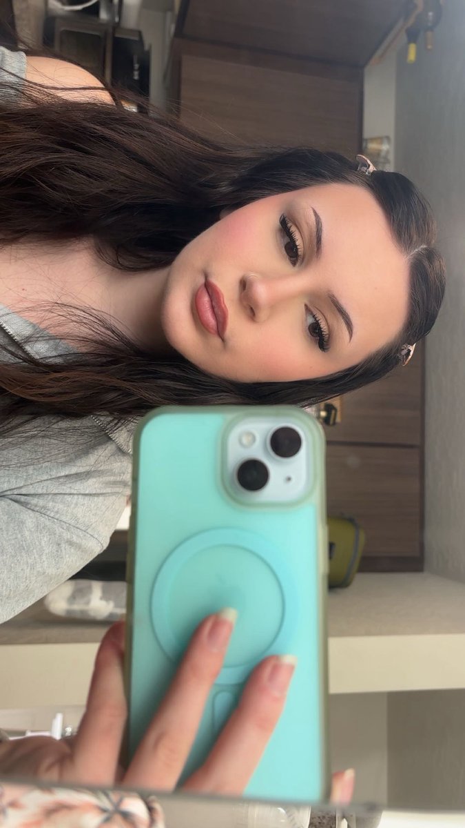 tay hemmings ♱ ݁₊ tweet media