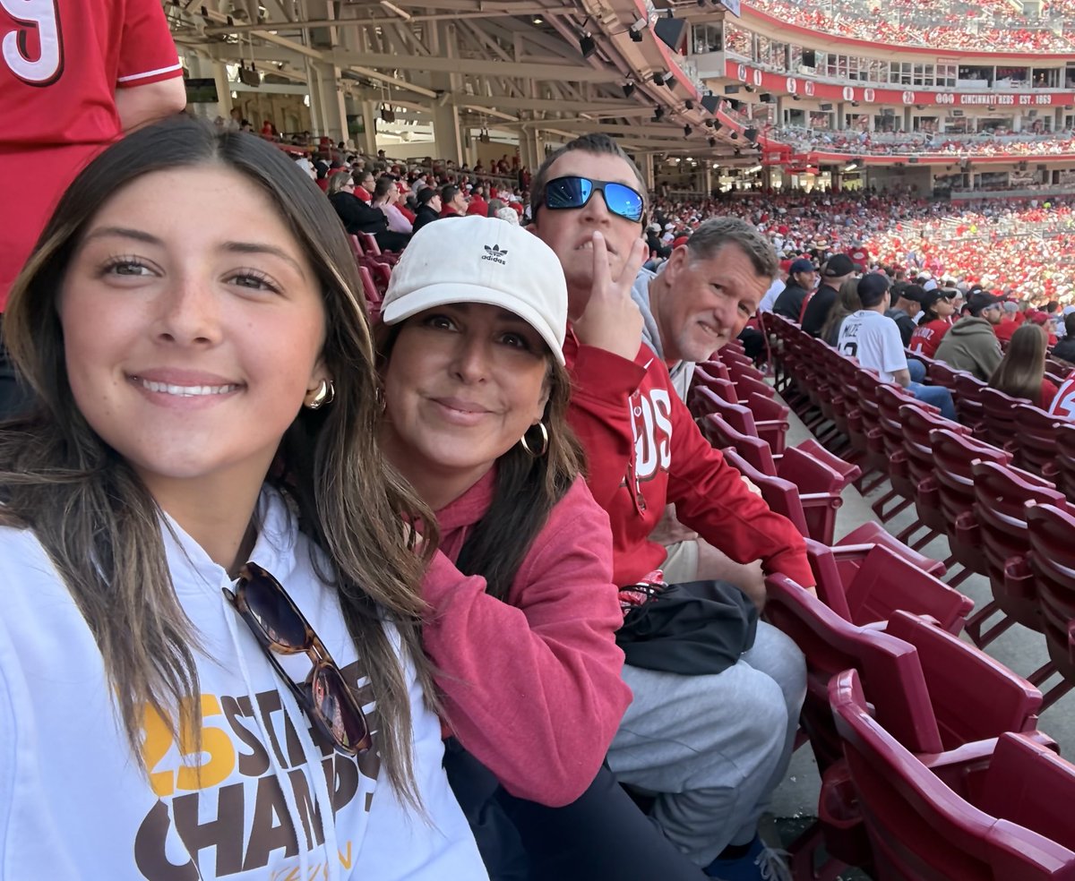 CoachFincham's tweet photo. Gotta start going to more Reds games to catch up with all my dudes. Great seeing Jamin, Vinnie and Chris. #family https://t.co/UvIQ7rJkqq