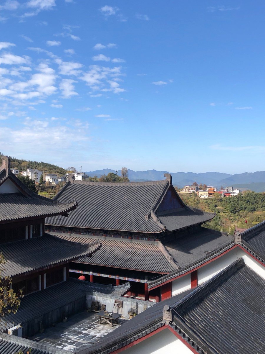 JimRimel's tweet image. "Scared to take that leap I was too—until I turned fear into fuel. Today, I crushed a 10-year-old goal I once thought impossible. What’s YOUR ‘I can’t’ turning into ‘I DID’  #ChallengeAccepted #Breakthrough"