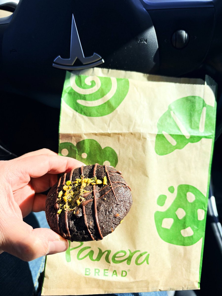 sicamrealty's tweet image. #HotAndNew #DubaiChocolate #Cookie at #Panera. Let’s see how it is!!! #dessert