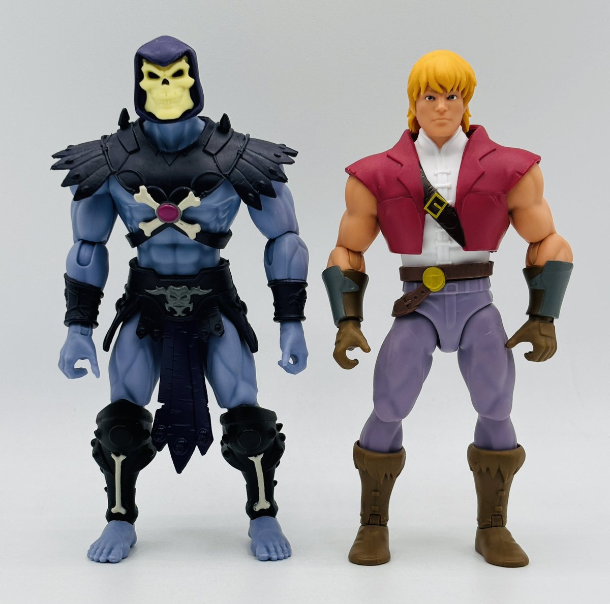 sirpaul64's tweet image. Skeletor &amp;amp; Prince Adam He-Man &amp;amp; The Masters Of The Universe 200X Unboxing &amp;amp; Review!  youtu.be/INNr3FD8jsc?si… #skeletor #heman #mastersoftheuniverse #toys @MastersOfficial #actionfigures