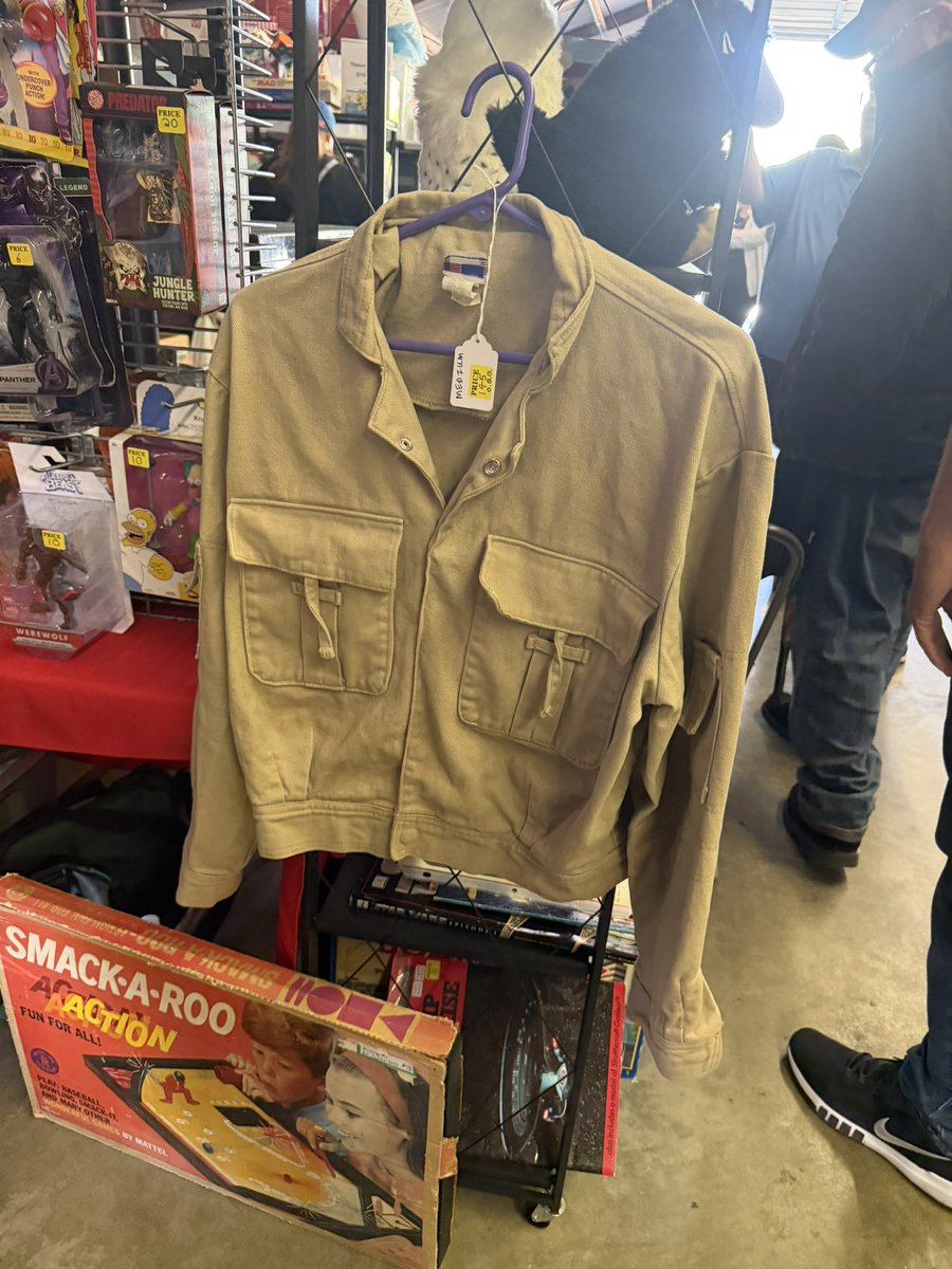 yt74's tweet photo. Final sightings at #ChicagoToyShow https://t.co/eGdNp2LFwd