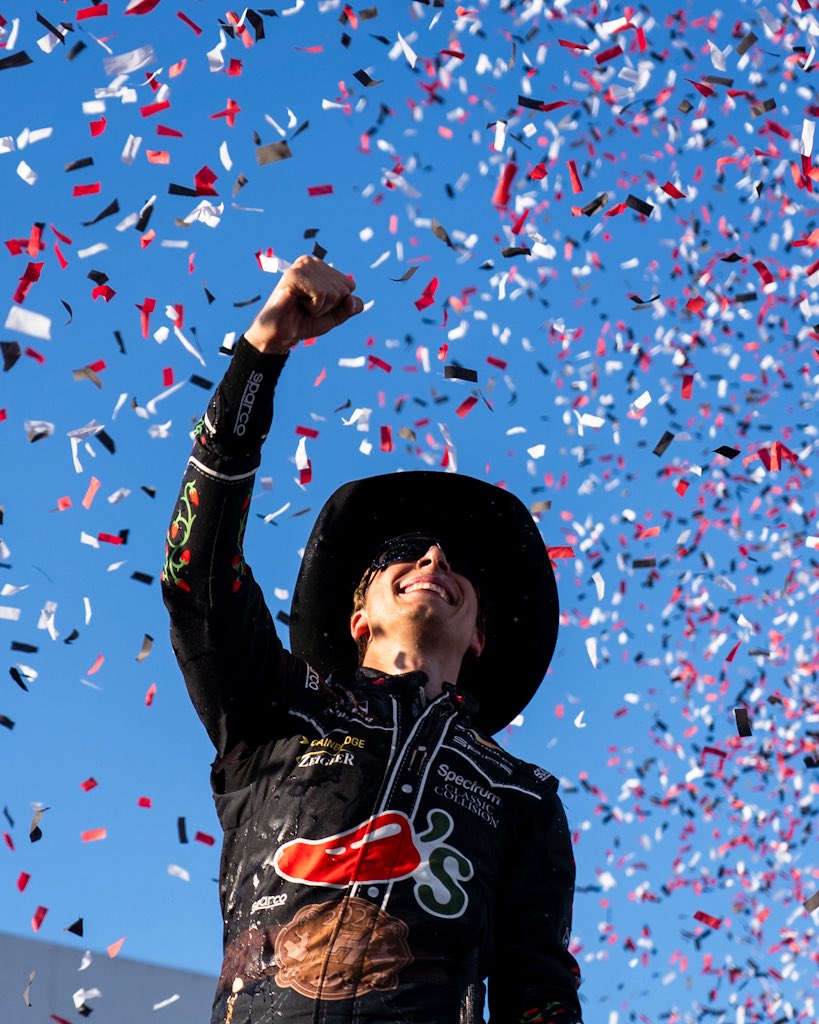 Talladega Superspeedway tweet media
