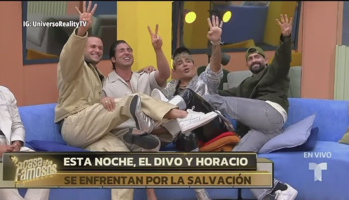 LCDLF_'s tweet photo. CURVY CALLATE EL OSICO no vas a poder separar a estos chicos!!! 

VIEJA METICHE!! 👏🏽 👏🏽 

#lcdlf6 https://t.co/orWoItGzEK