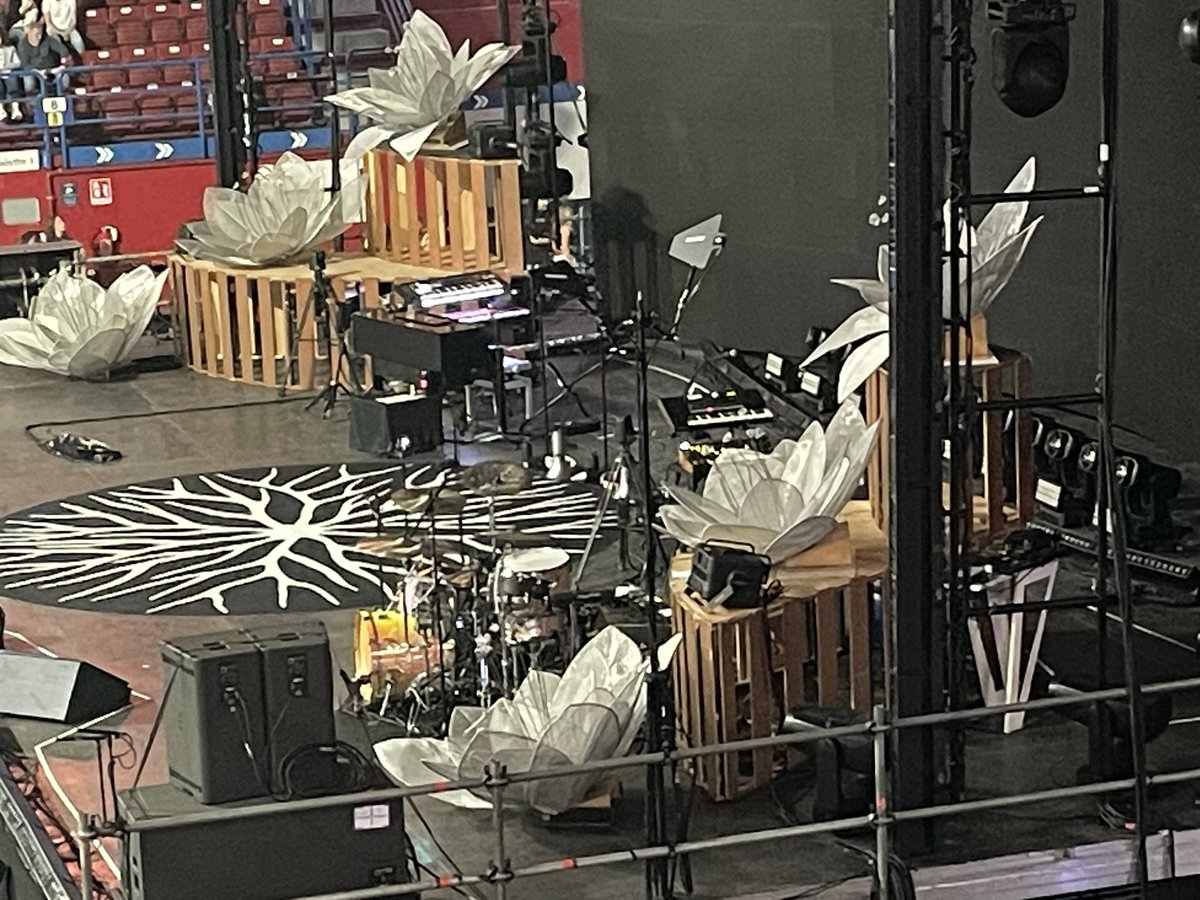 aslie8's tweet image. 🙌🙌🙌 Elisa #concerto #Milano #Forum
👏👏👏