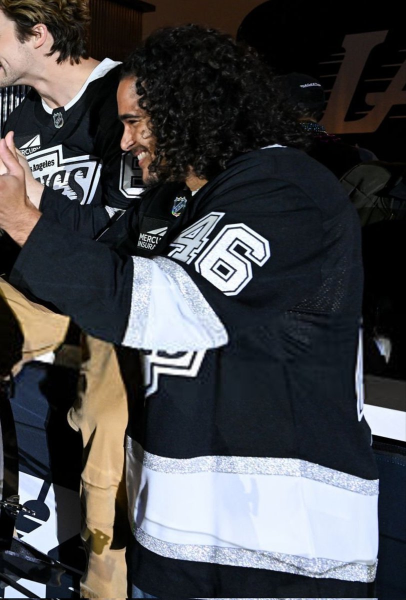 Bia 📖♡ tweet media