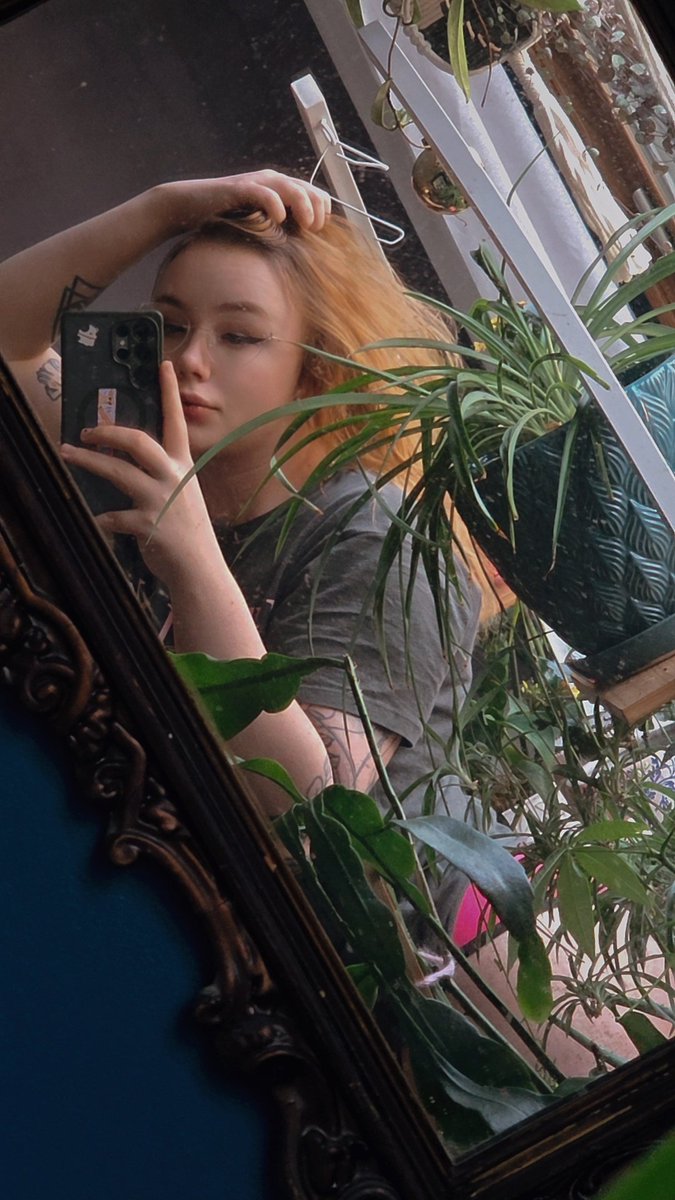 Vylith_OnlyPaws's tweet photo. “A girl and her plants” https://t.co/f3d8ERDgFN