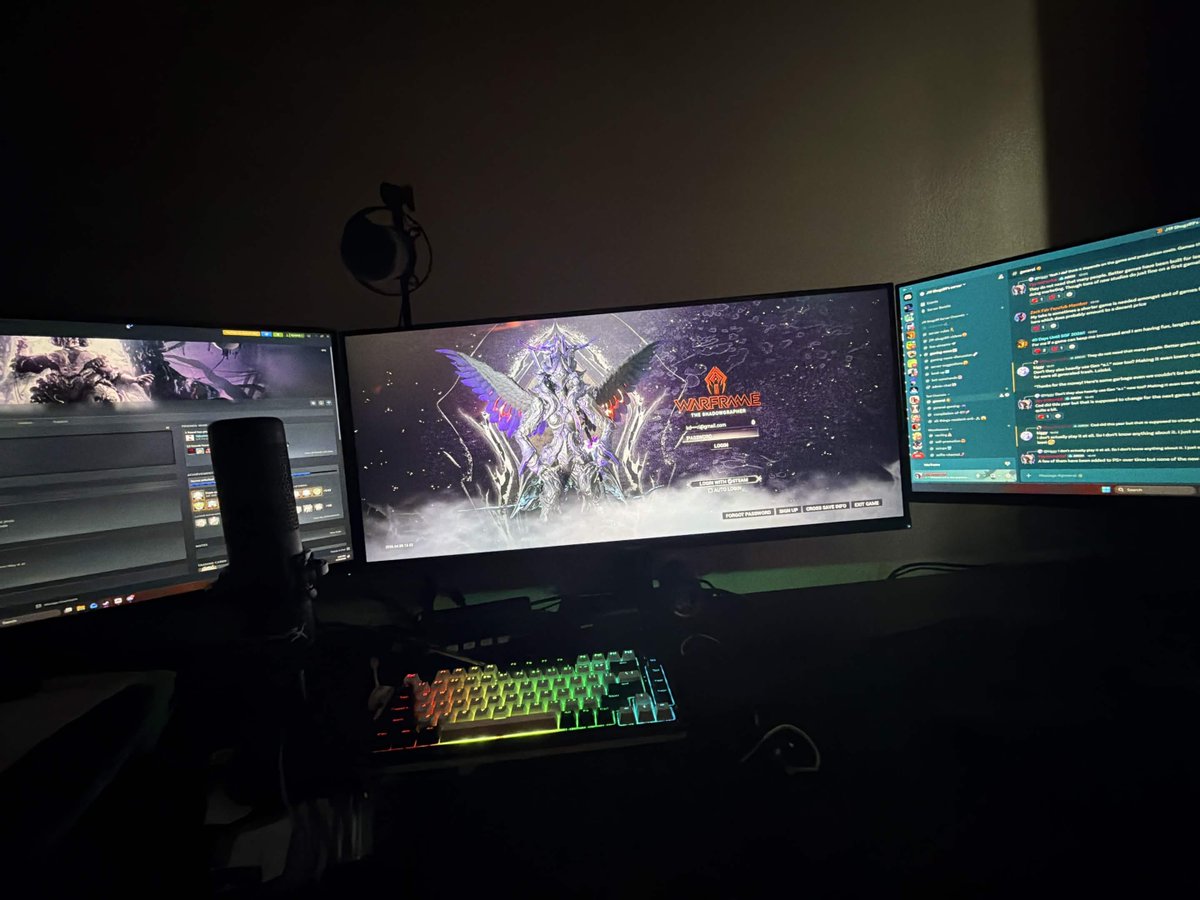 Vysceral_'s tweet photo. This is my new setup
#setup #newsetup https://t.co/A7xQZAtGws