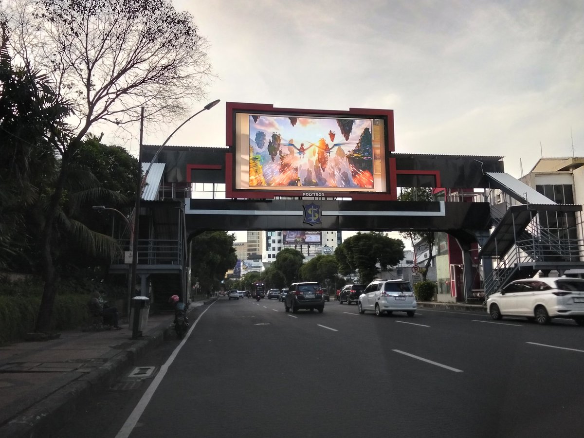 Mr_Enjoy_Aja's tweet image. #Looks the #weather in Basuki Rahmat street is #cloudy☁️ 
on #Monday #morning 🙂
#Surabaya #Jakarta #Semarang #Bali #Lombok #Medan #Indonesia