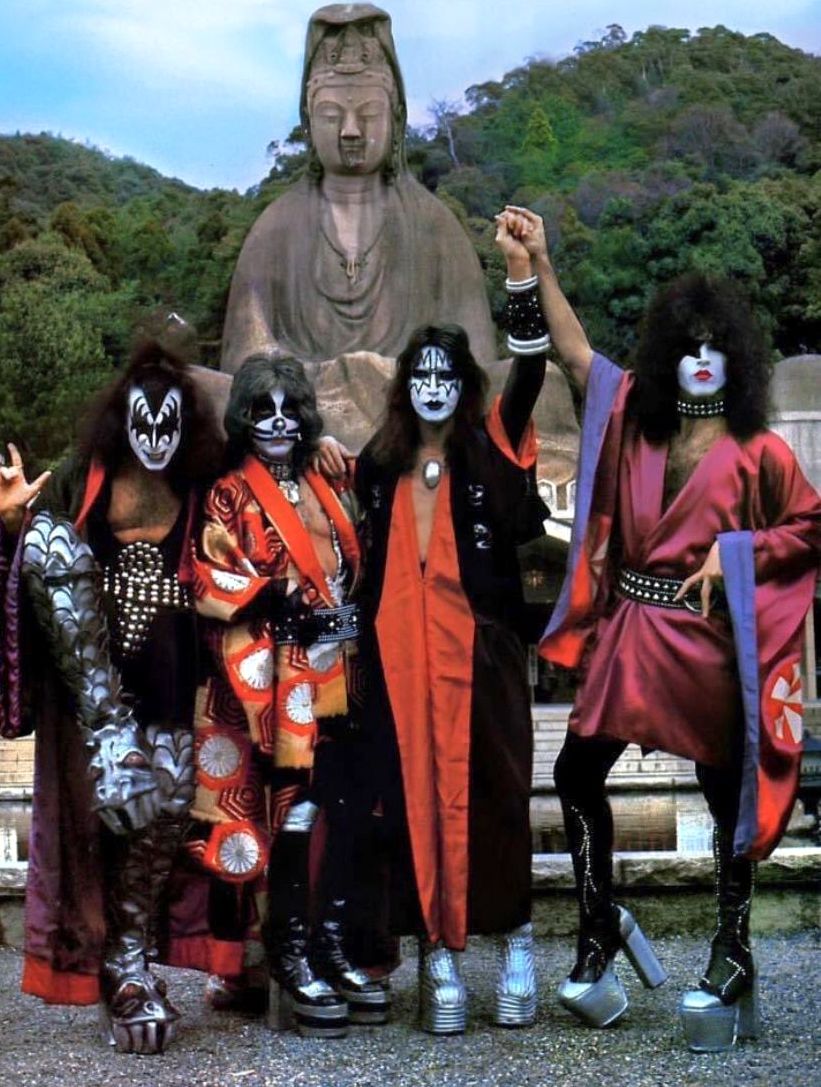 KISSopolis's tweet image. #KISS 1977