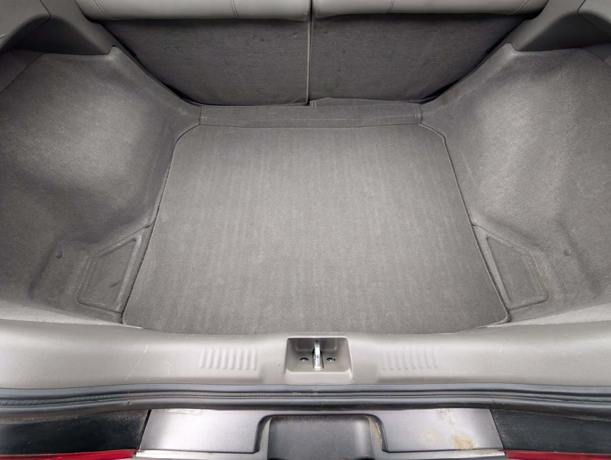 SIN 𖤐 tweet media