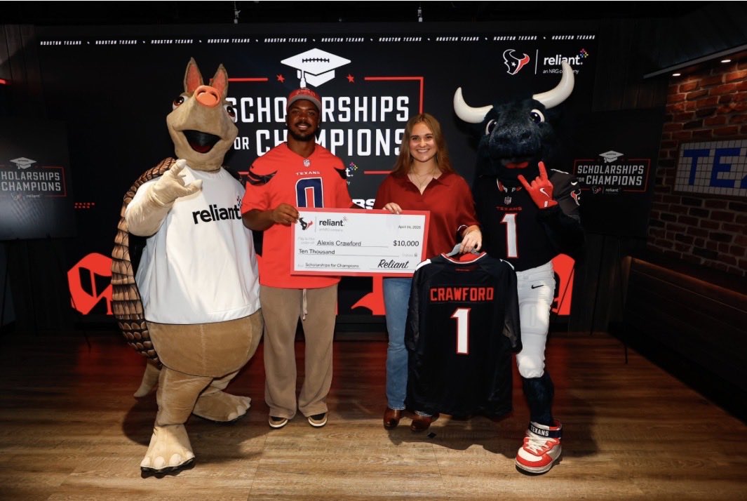 CRHSLadySoccer's tweet photo. Congratulations to our Senior ⚽️ GK @alexis0crawford  Alexis was one of 6️⃣ student-athletes to receive the 2026 Reliant and Houston Texans Scholarships for Champions. #MWT

@CFISDAthletics @cyranch2008  @Coach_MacCFISD @HoustonTexans 

https://t.co/gBuB4yzELB https://t.co/o8Nrssfs7U