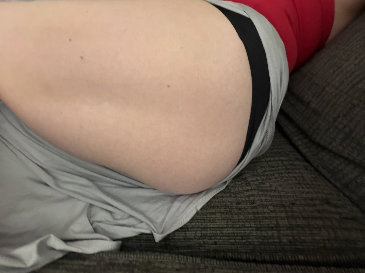 FunChaos21's tweet photo. Comfy clothes today 🔥 https://t.co/u9569KrUcZ