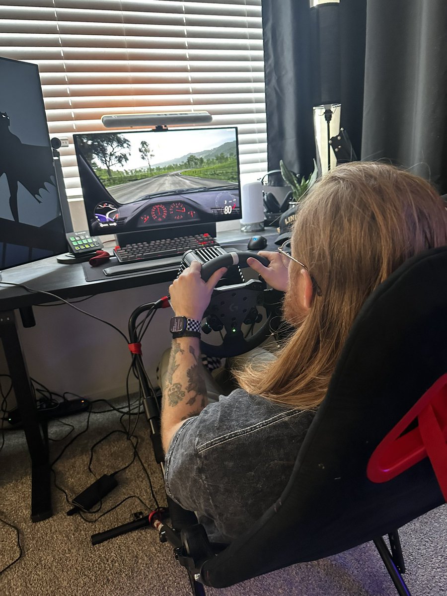 ashleeeeean's tweet photo. Getting ready for the @ForzaHorizon release in May with @TweedMetal and we’re getting the Sim Racing rig set up and finally getting to really feel the power behind @LogitechG RS50 System 💙 #LogitechGPartner https://t.co/9IdpTIRjUV