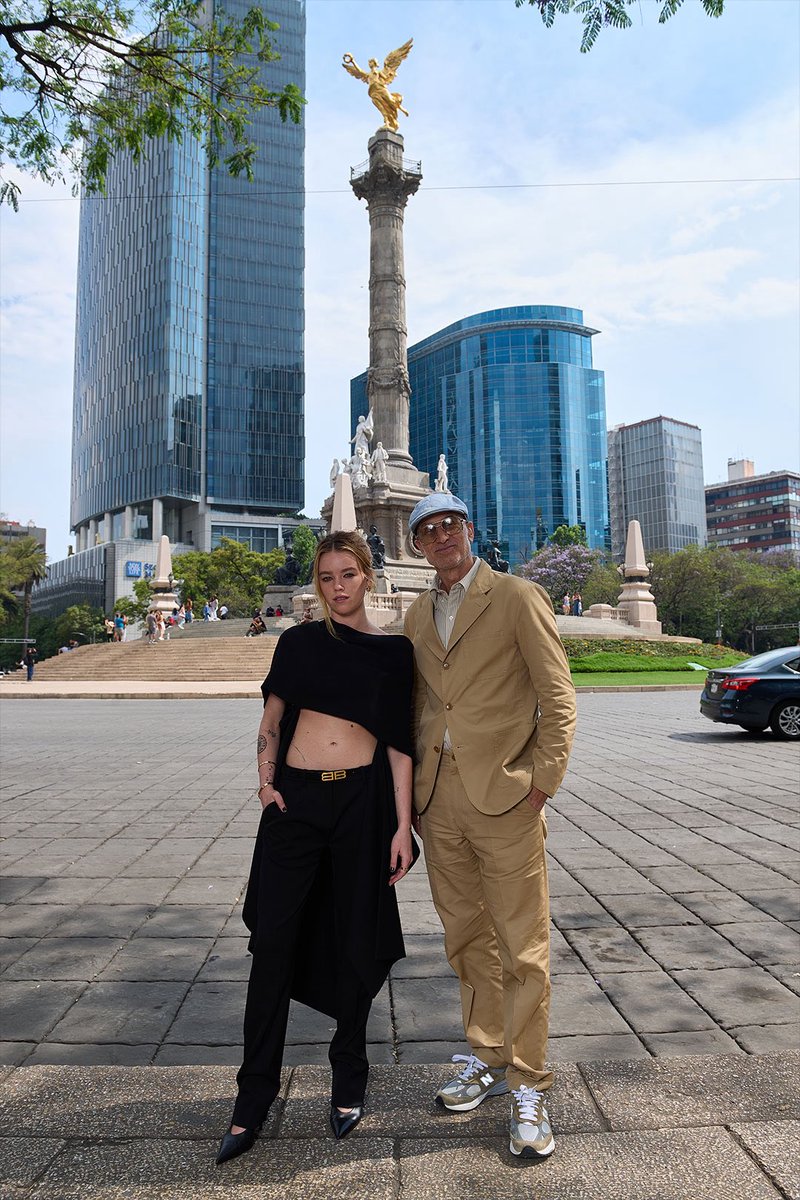 Milly at the Ángel de la Independencia in Mexico City
🇲🇽🇲🇽🇲🇽