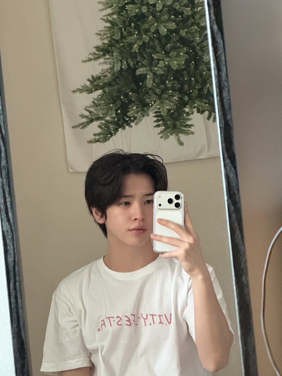 루이 tweet media