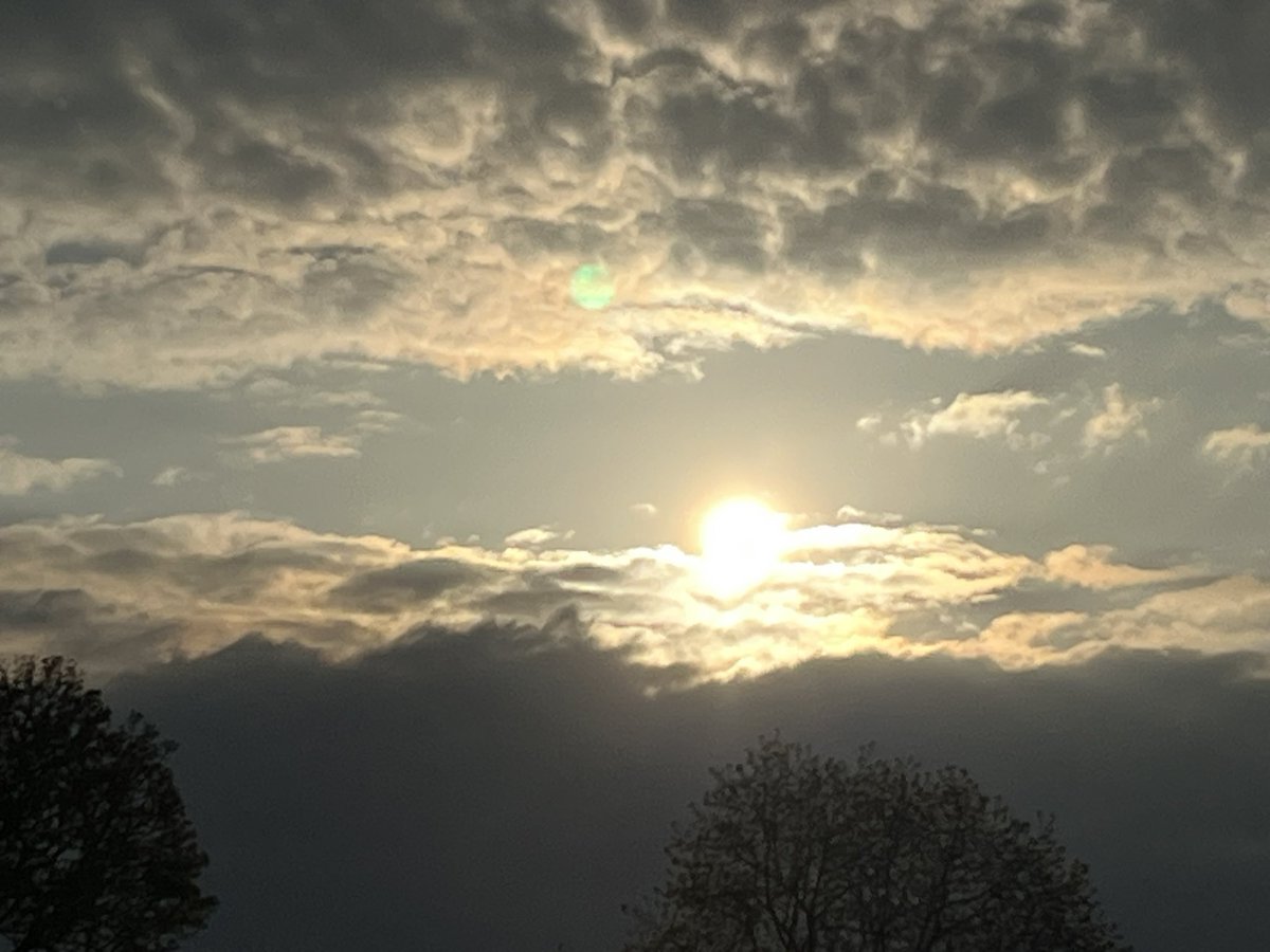 gemmahoneyb's tweet image. #glasgow #shawlands #scotland #sunset #beautiful