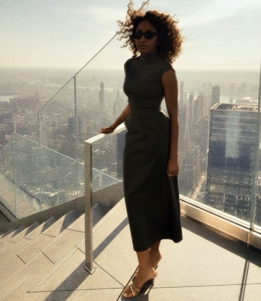 taivannat's tweet image. this #look is everything